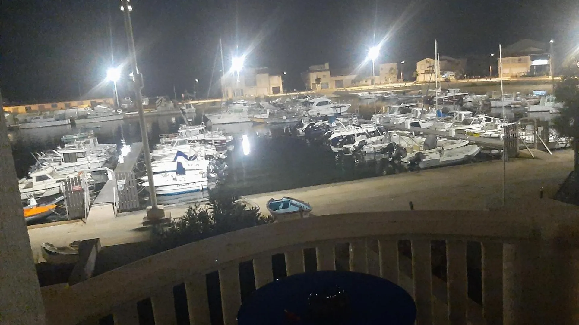 Holiday home Magnifique Pepite Au Bord De L Eau Villa Martigues